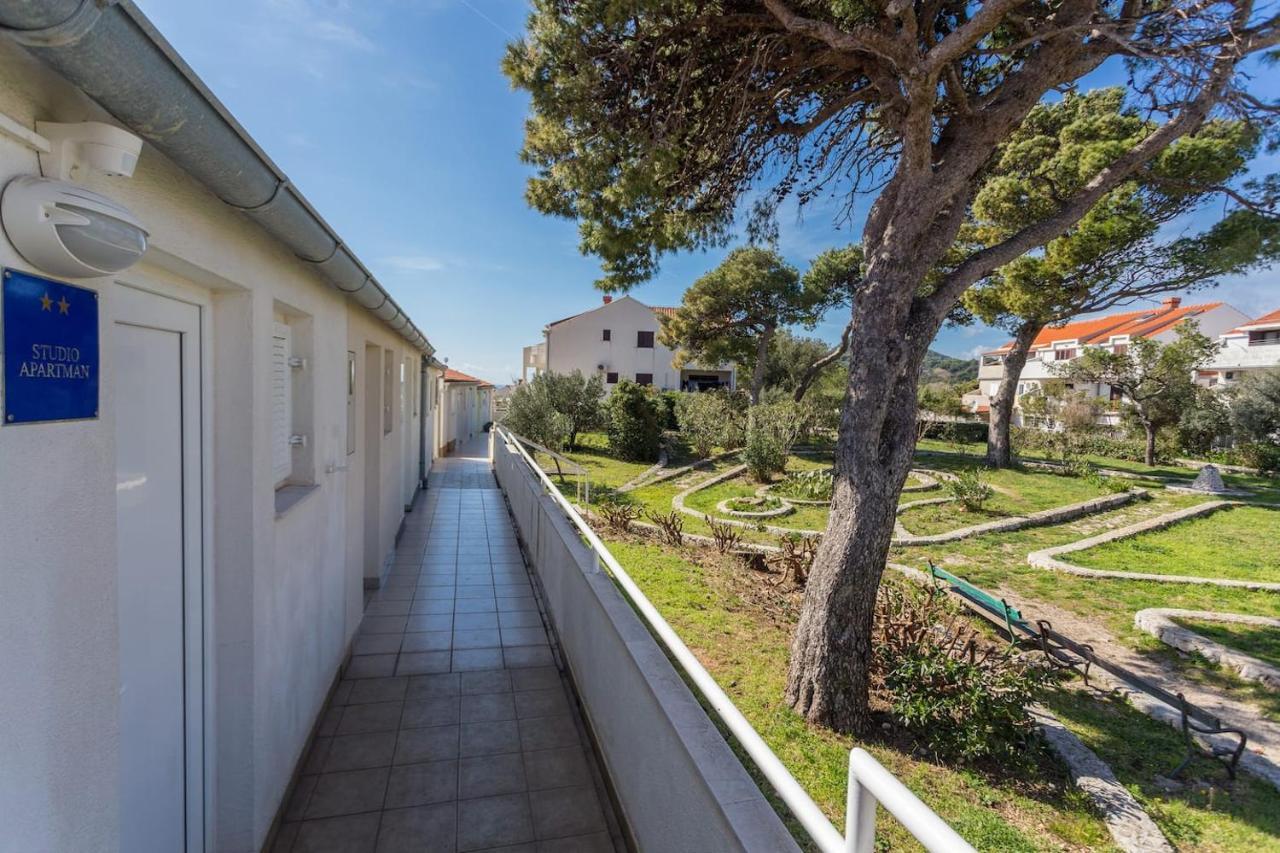 Studio Apartman Blue View Дубровник Екстериор снимка